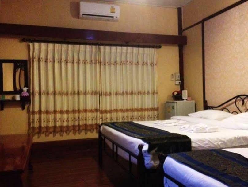 The Old Chiangkhan Boutique Hotel Chiang Khan Bagian luar foto